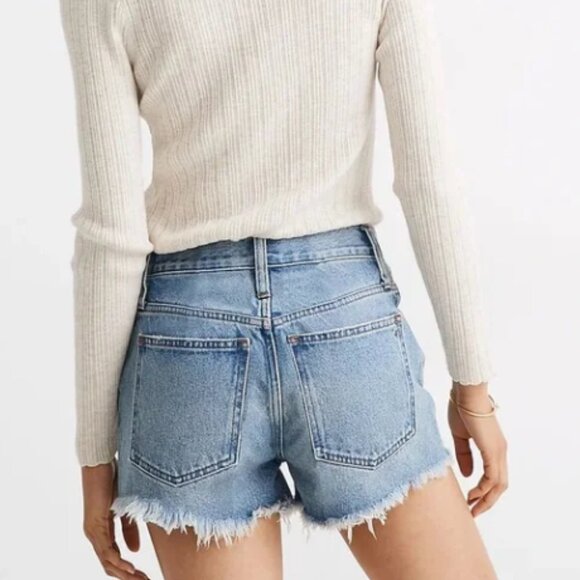 Madewell Relaxed Denim Distressed shorts size 30 - Picture 2 of 6